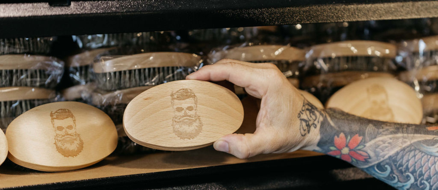 Brushes and Combs-BEARDED.